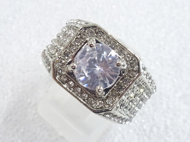 JAPANESE KIMONO / ANTIQUE CRYSTAL RING (SIZE 20)